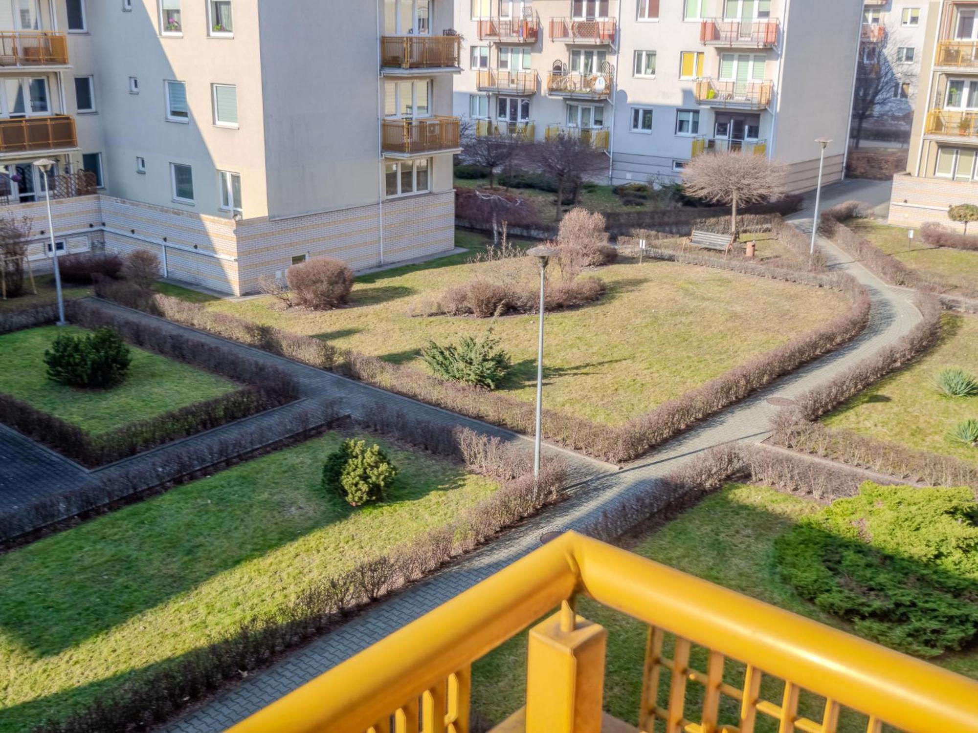 Апартаменти Wspomnienie Mlodosci Краків Екстер'єр фото